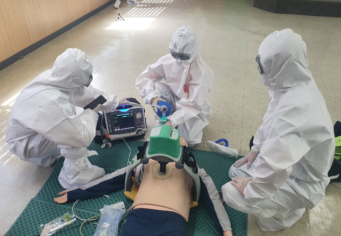 대전소방 119구급대, 새로운 가이드라인의 코로나19 CPR 교육훈련 완료 (2).jpg